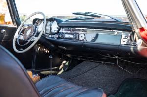 Mercedes-Benz 230 SL 1966 года  (NA)